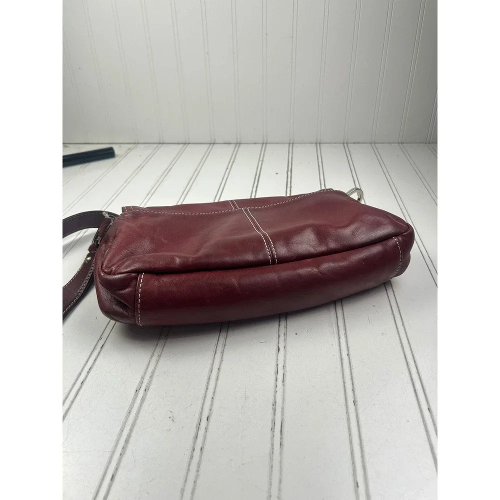 Sophia Caperelli Vintage Y2K 2000's Red Genuine Leather Small Shoulder Handbag - Picture 10 of 14